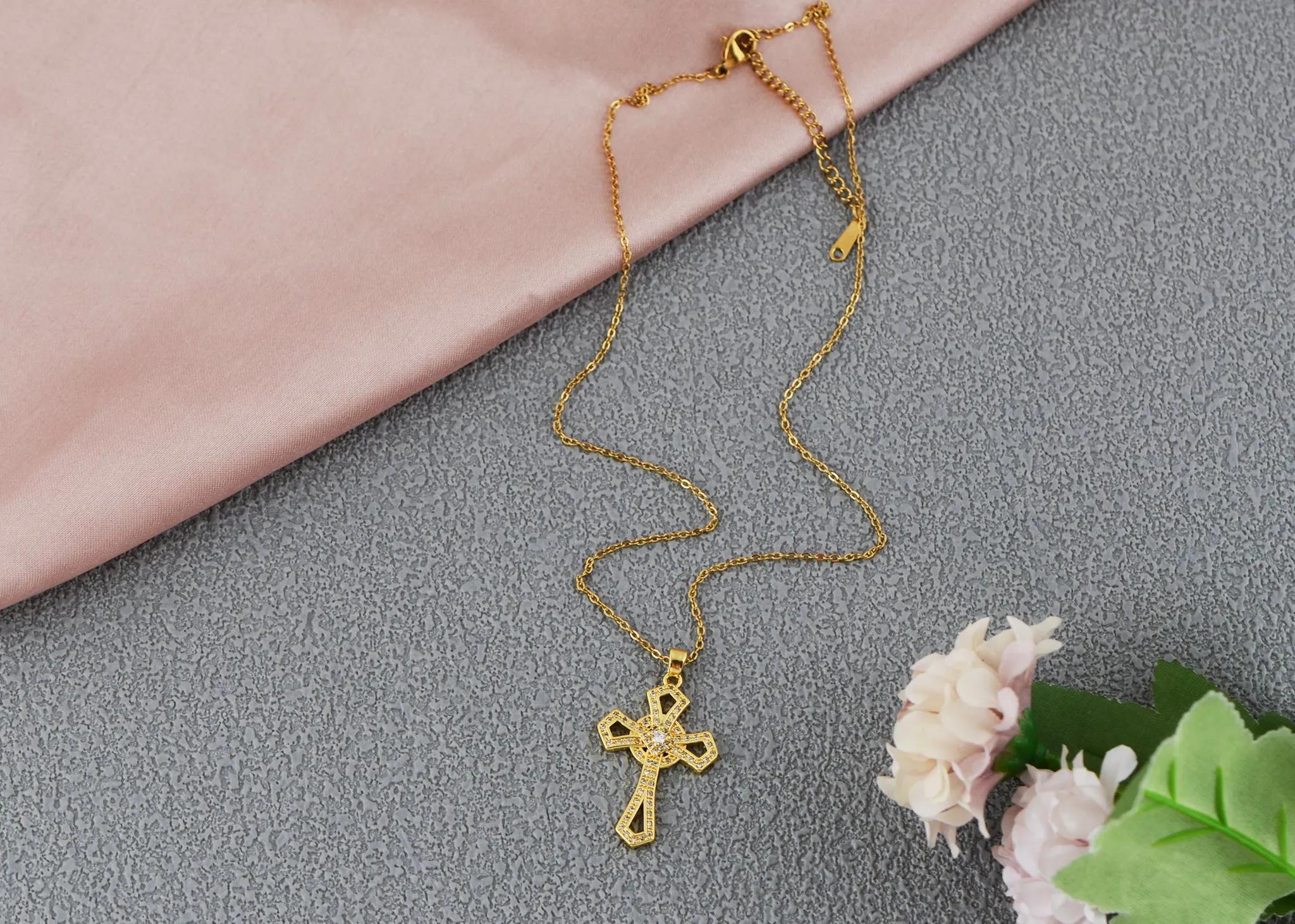 Alilang Gold Tone Rhinestone Cross Pendant Necklace Ideal for Religious Occasions