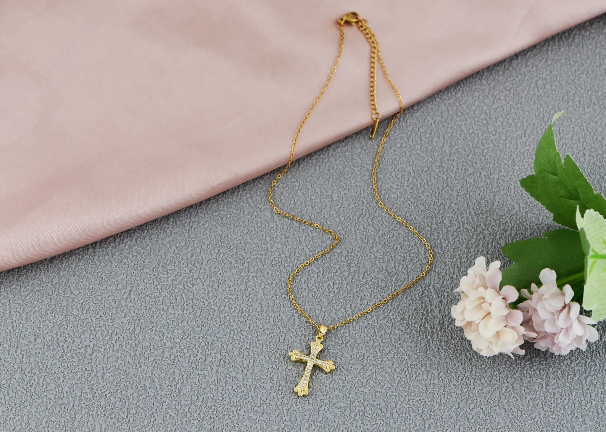 Alilang Gold Tone Rhinestone Cross Pendant Necklace Ideal for Religious Occasions