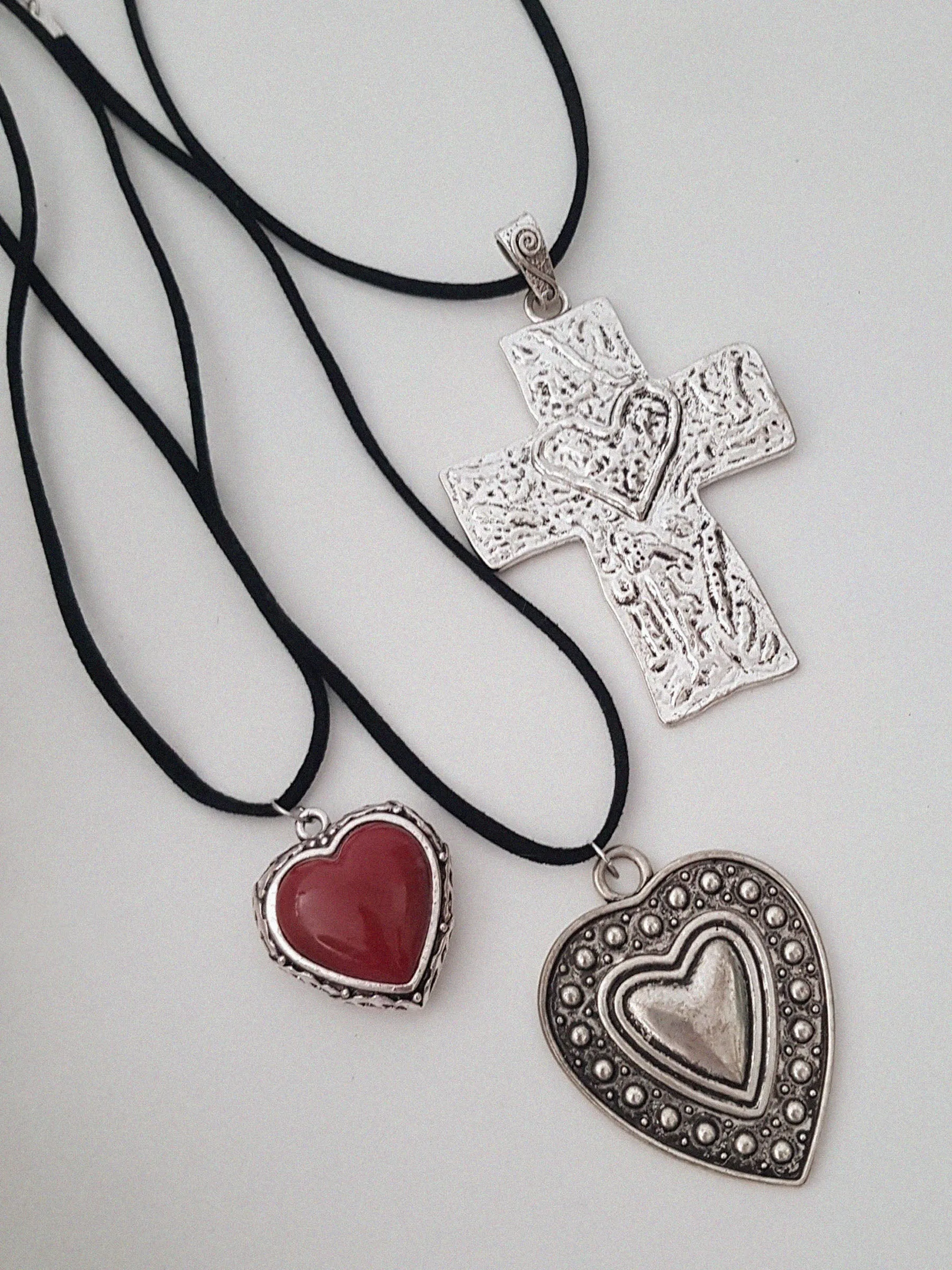 BABY NECKLACES // cross