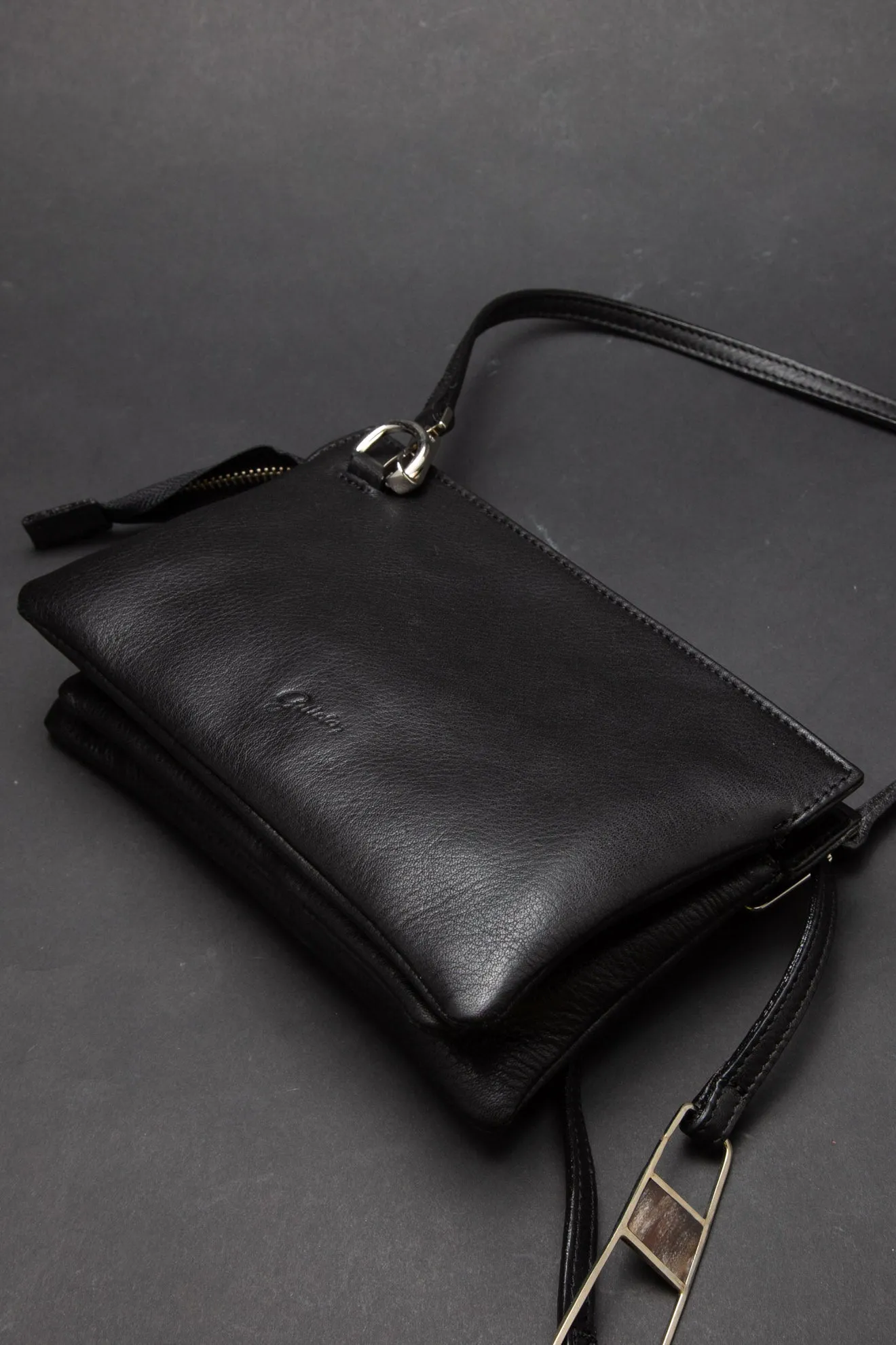 Crossbody 3024 Black