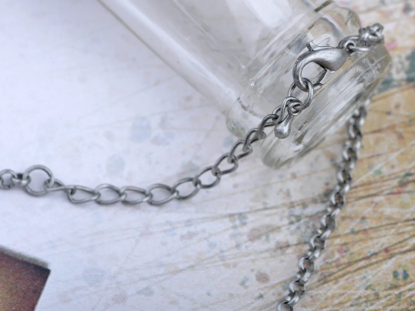 Intricate Detail Cross Pendant Necklace
