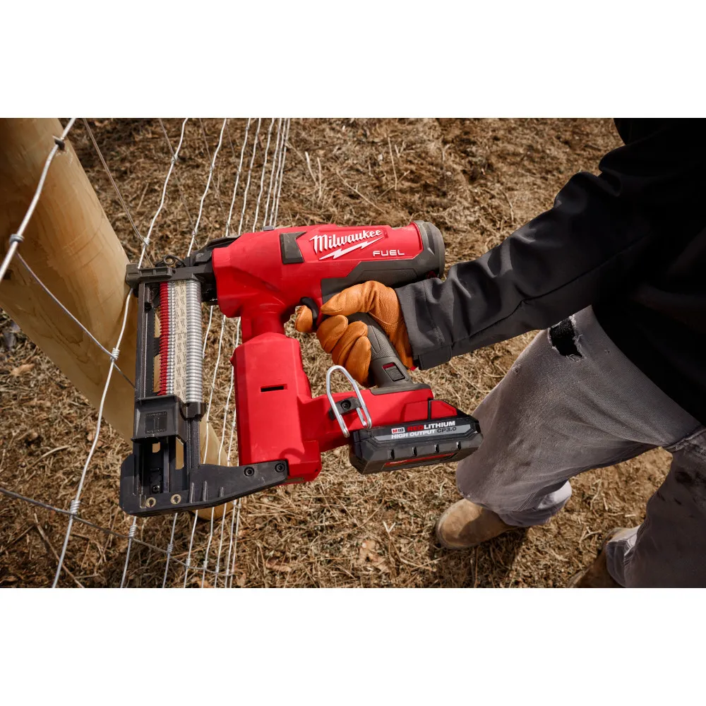 Milwaukee M18 Fuel Utility Fencing Stapler Kit