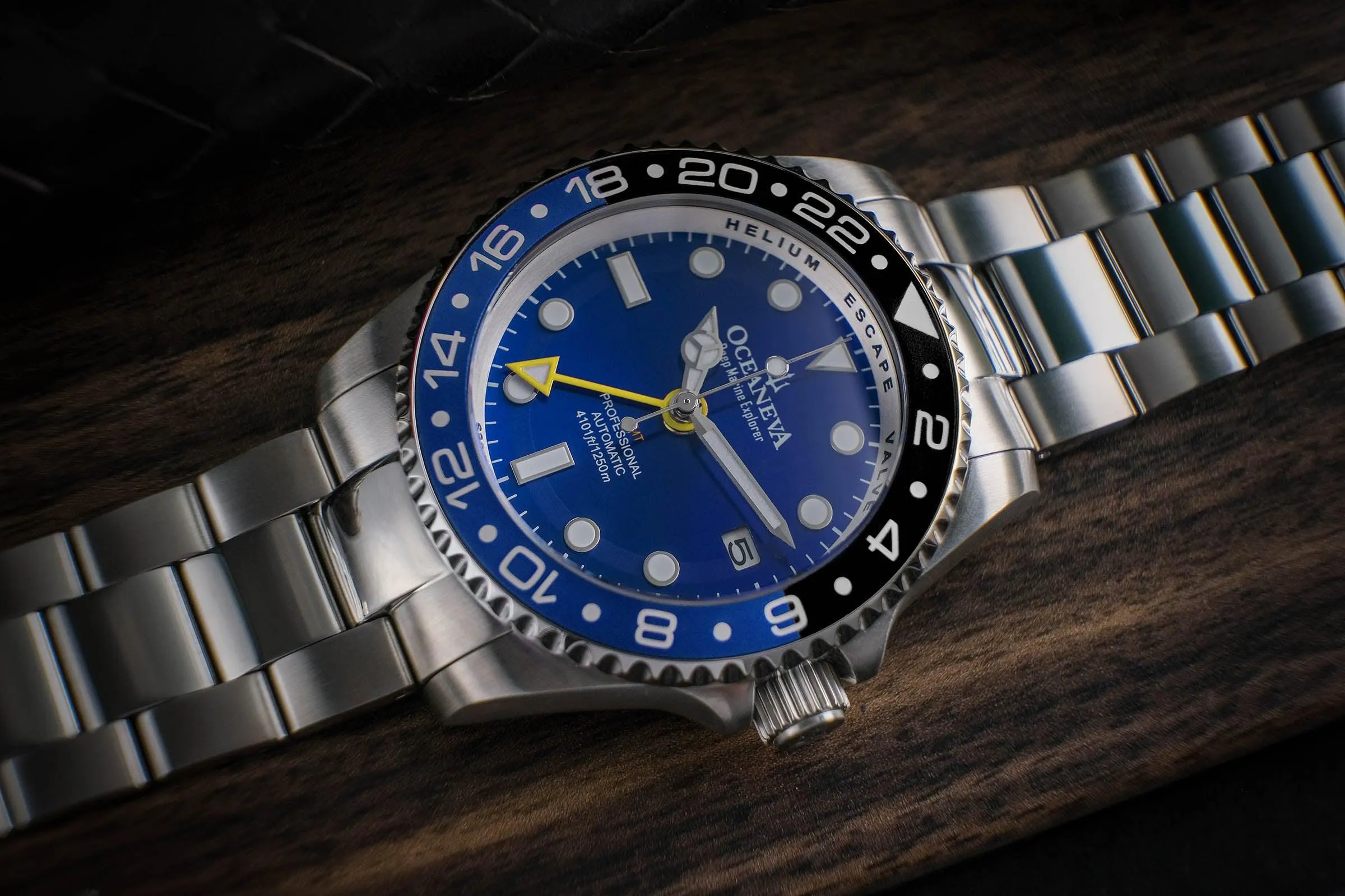 Oceaneva Men's GMT Automatic Deep Marine Explorer 1250M Pro Diver Blue Dial Watch