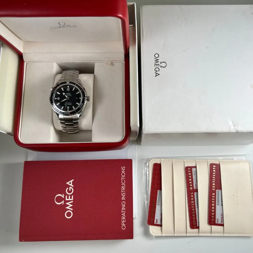 Omega Seamaster Planet Ocean 22005000 2500XL (2008)