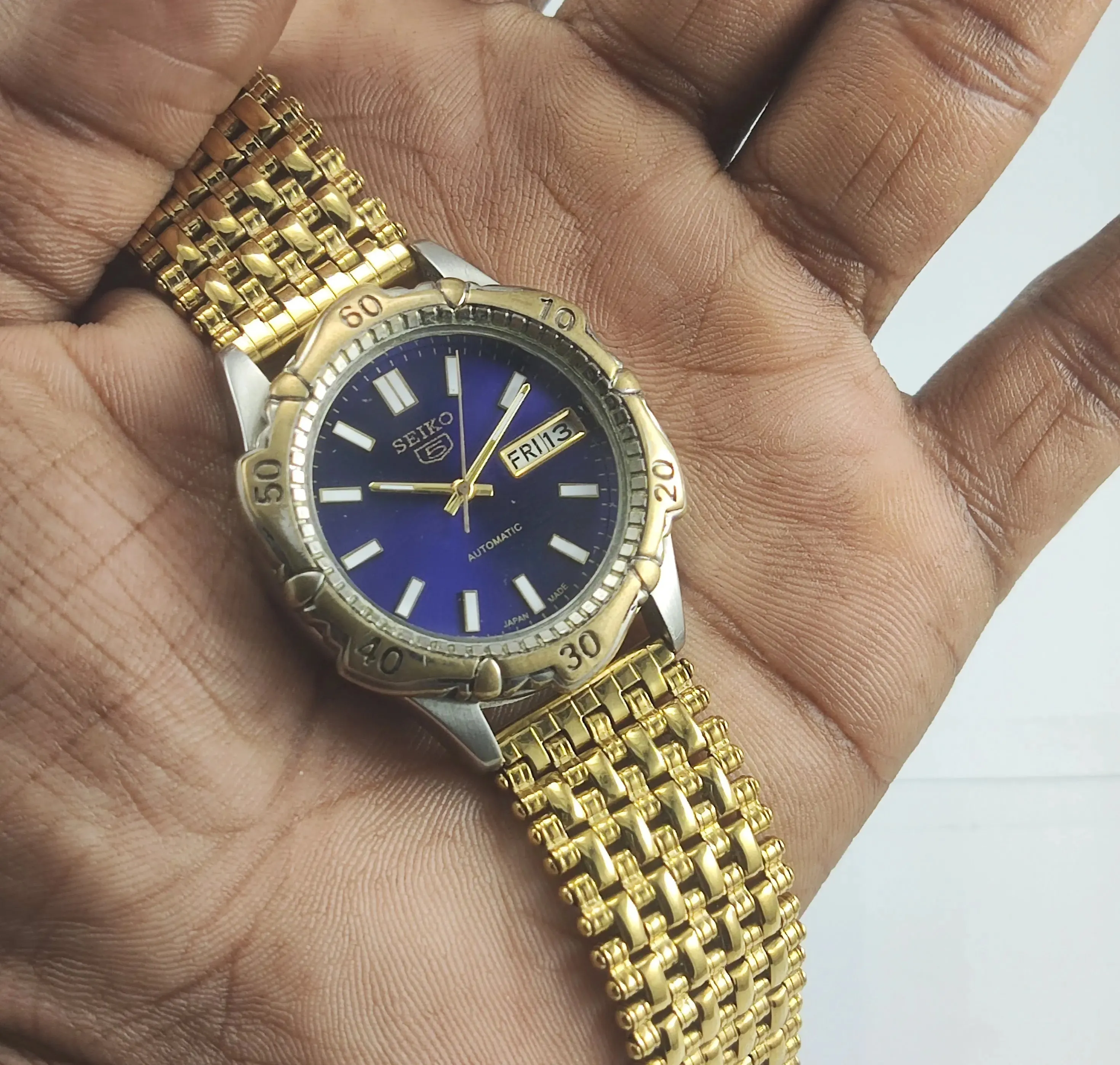 Seiko 5 Automatic 7S26A Blue Dial 21 Jewels Transparent Back