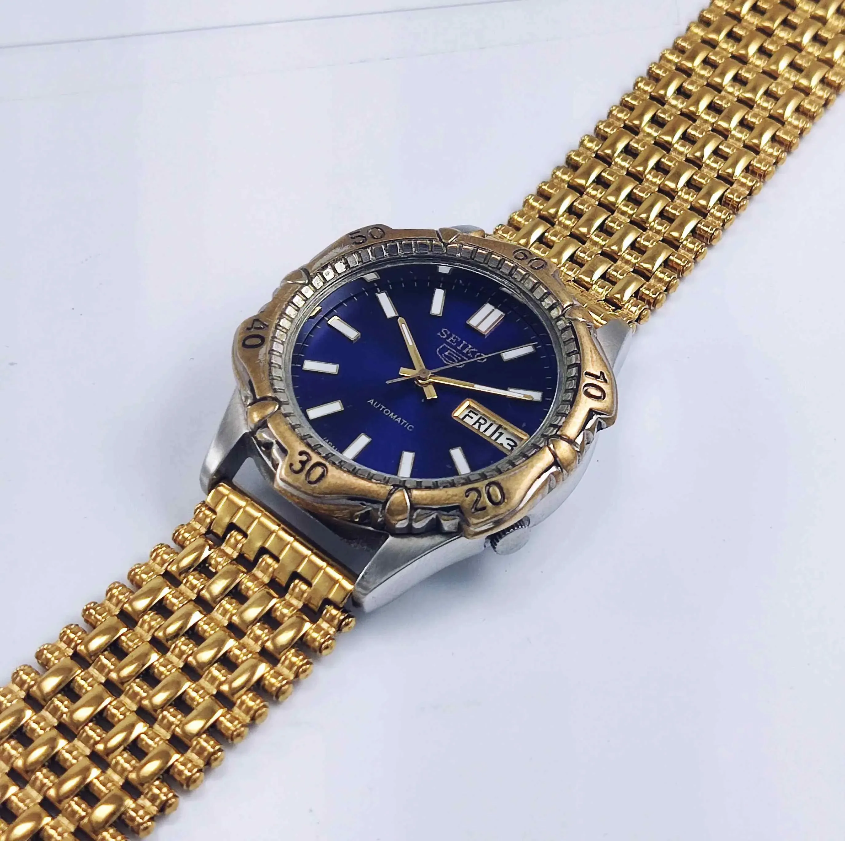 Seiko 5 Automatic 7S26A Blue Dial 21 Jewels Transparent Back