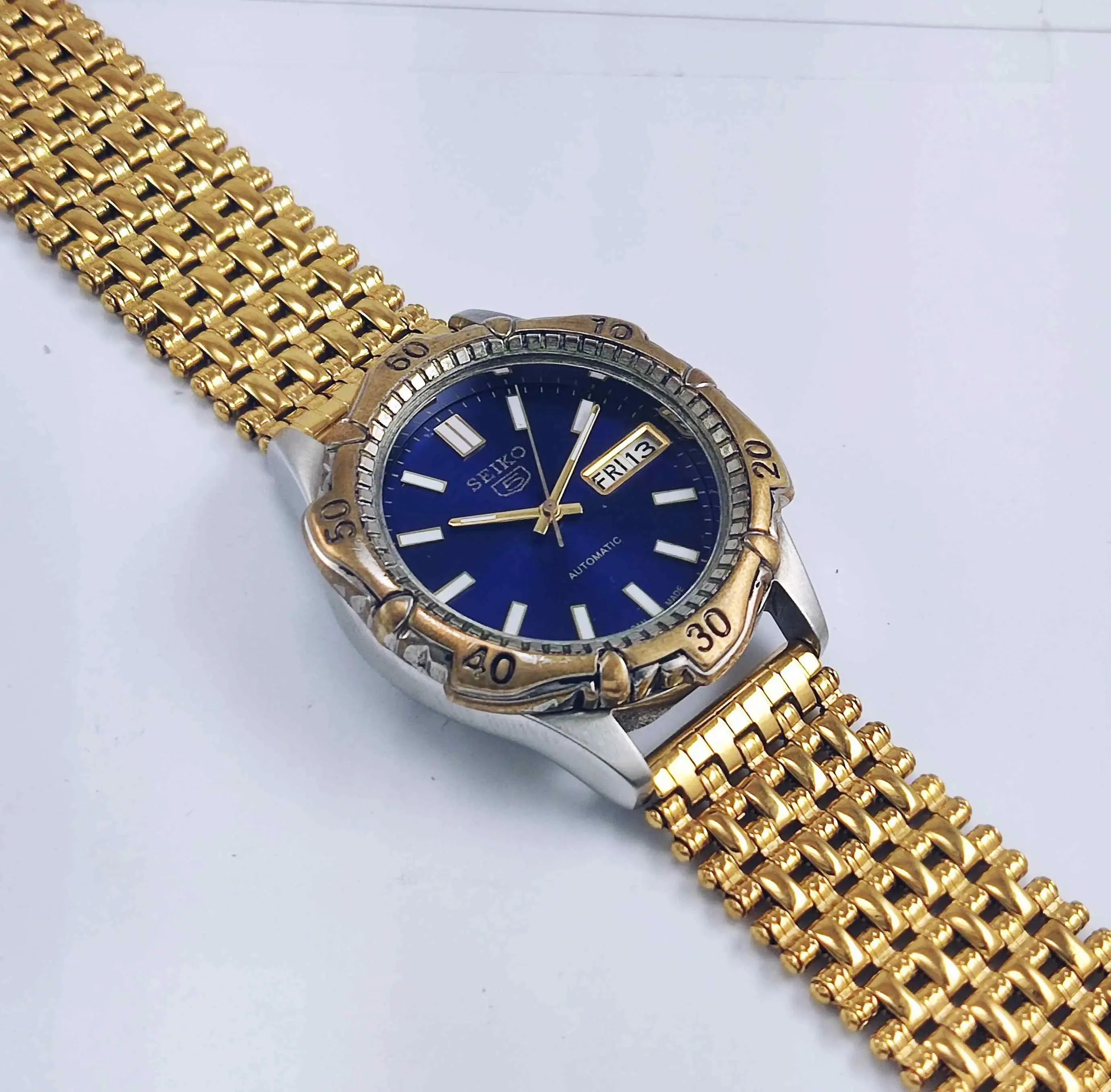 Seiko 5 Automatic 7S26A Blue Dial 21 Jewels Transparent Back